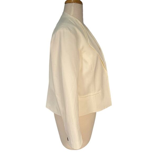 Nine West White Professional Short Blazer Size Medium Work Wear Tuxedo Style - Picture 5 of 11